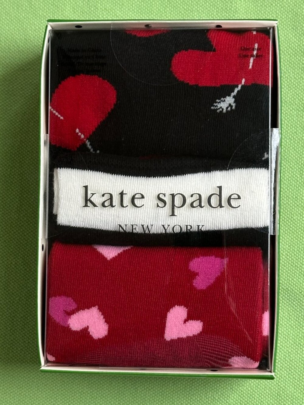 KATE SPADE BOXED 3-PACK "HEART" CREW SOCKS:NIB HEARTS & STRIPES RED/BLACK/WHITE